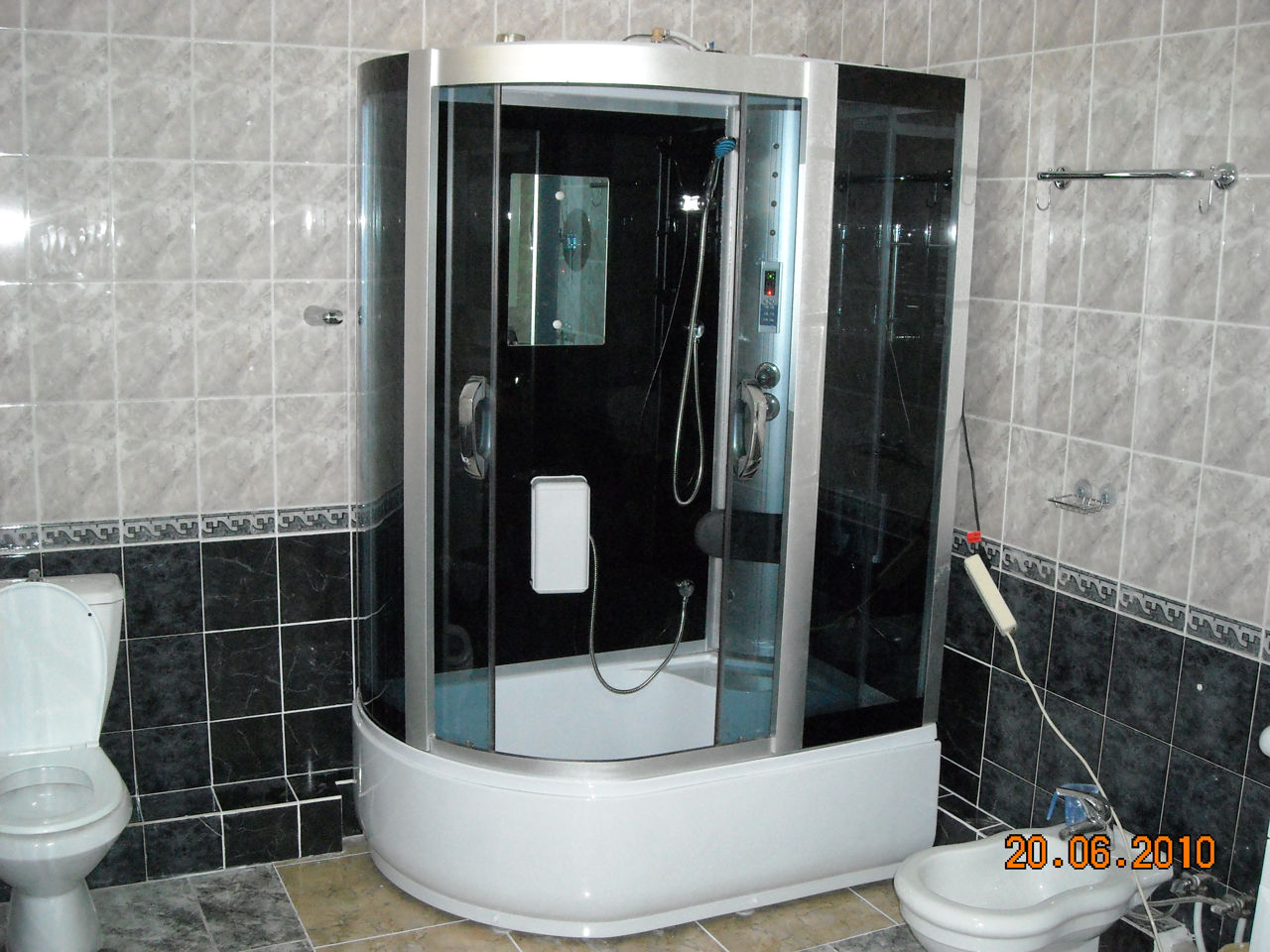 Душевые кабины. Установка. Ремонт. Герметизация. Гарантия. foto 2