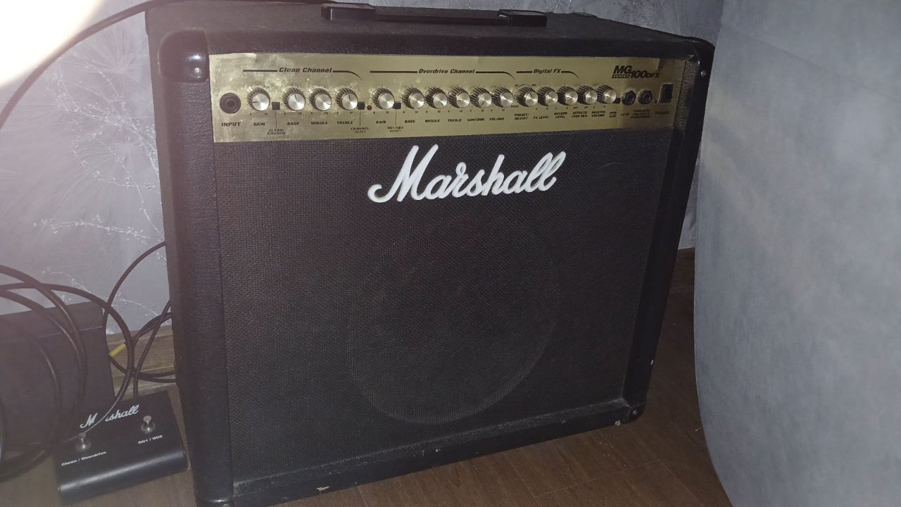 Vânzare!!! Combo de chitară Marshall MG100dfx foto 0
