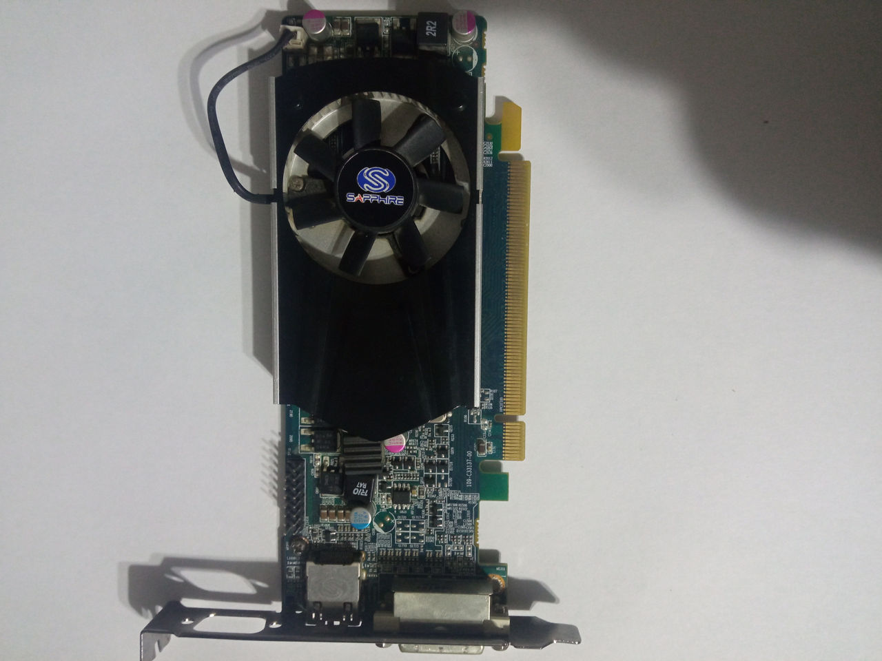 AMD Radeon 6570 2 GB