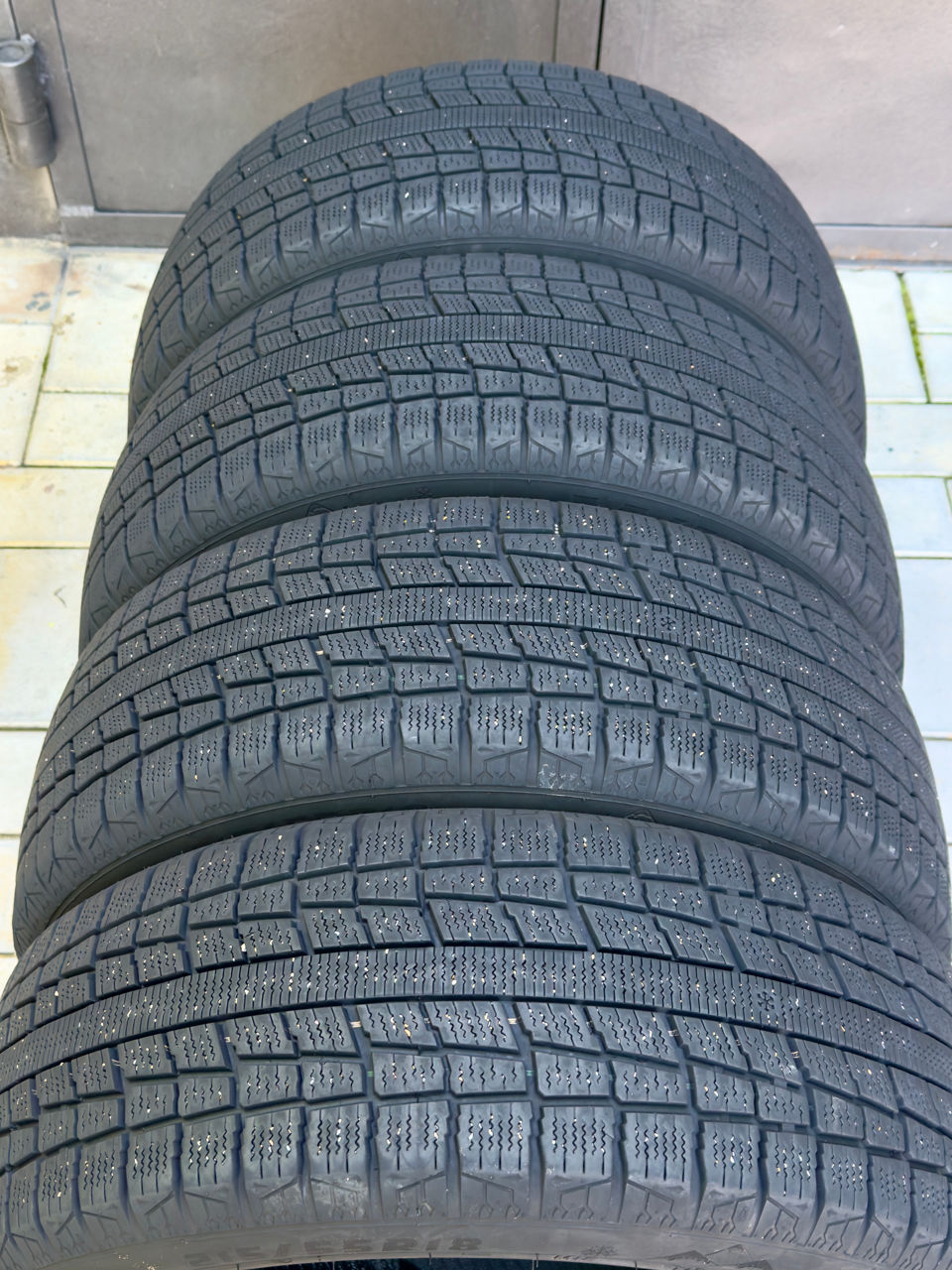 Anvelope  215/55/R18 фото 1