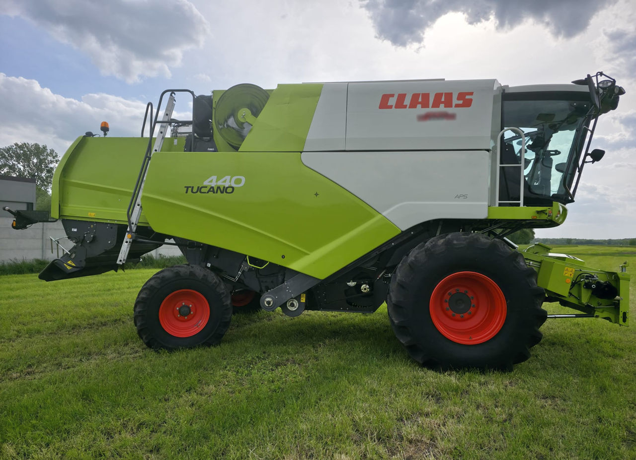 Claas tucano 440 foto 4