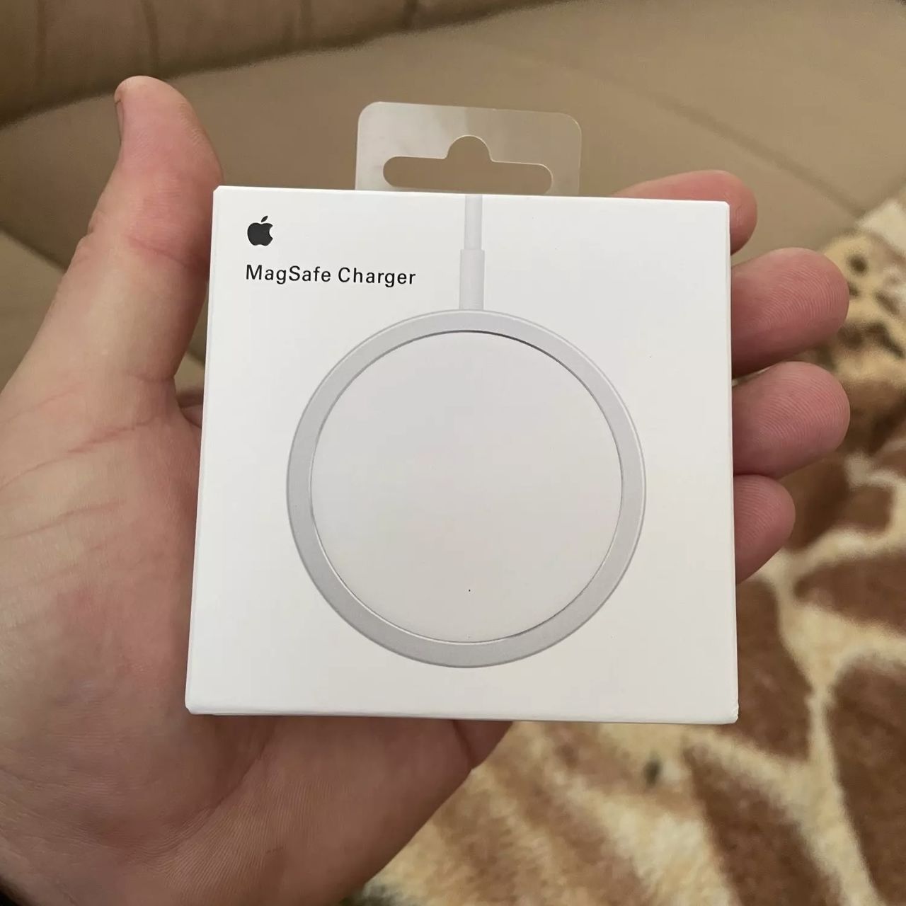 Apple Charger USB TypeC 20W / MagSafe 15W Xiaomi 100W Car Charger / Baseus 30W Car Charger