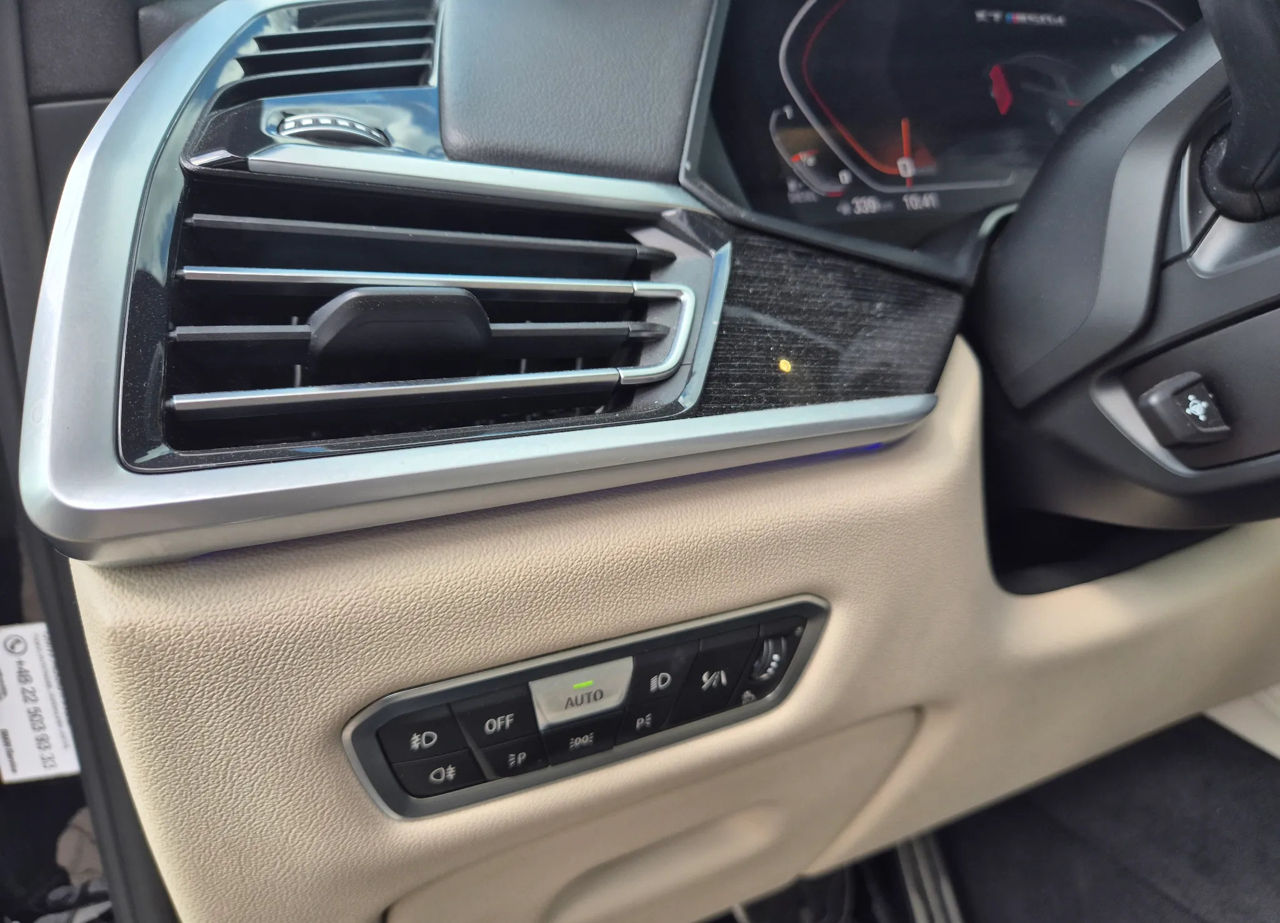 BMW X7 foto 13