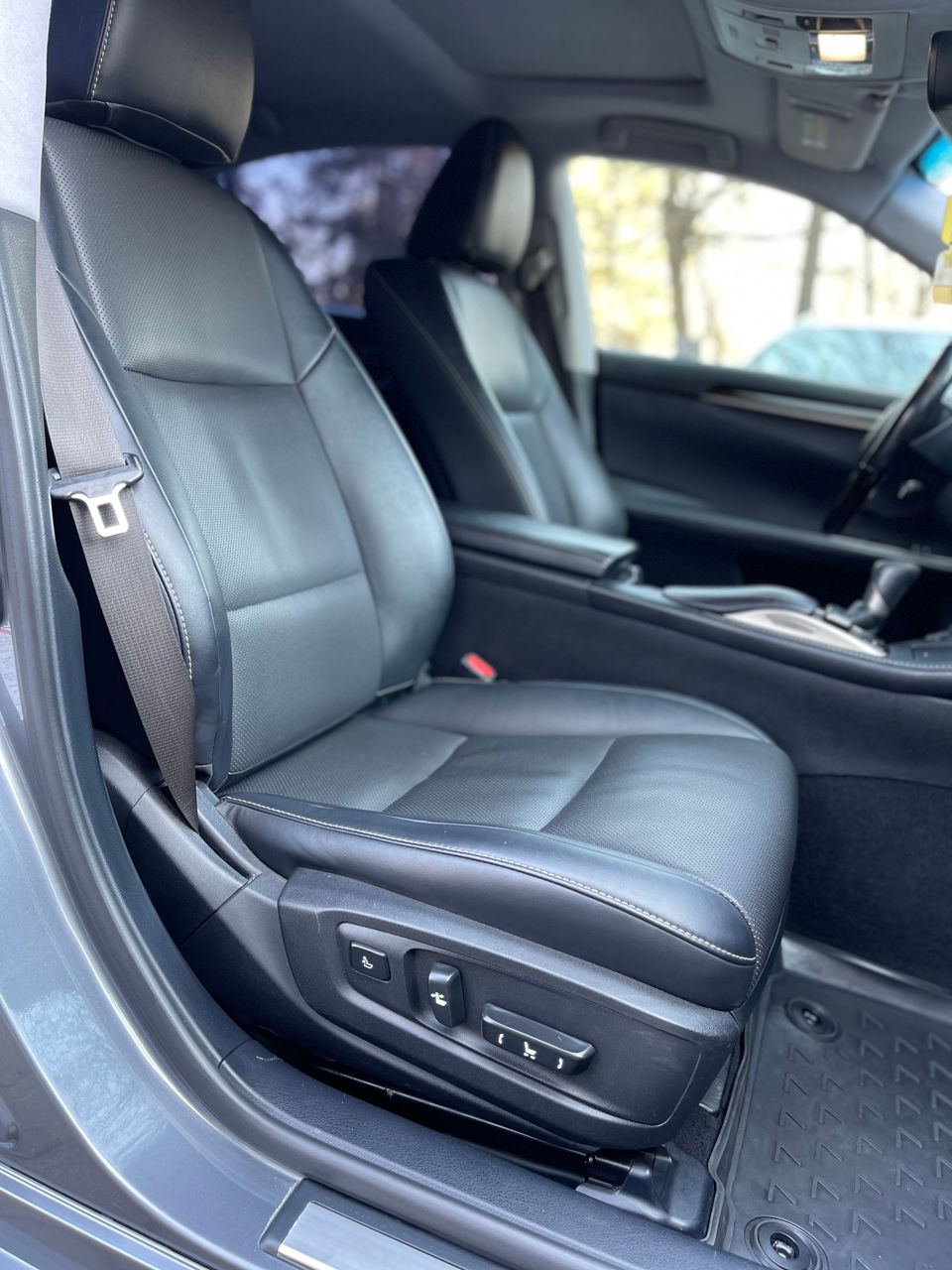 Lexus Es Series фото 11