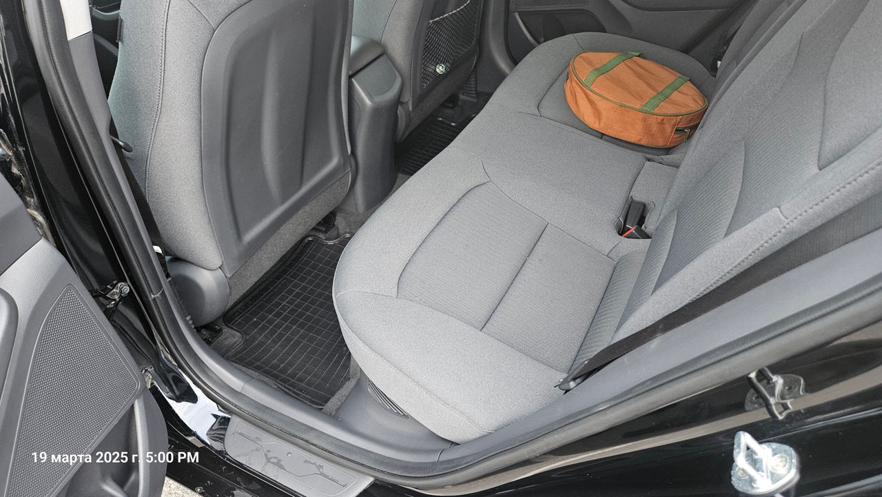 Hyundai IONIQ foto 9