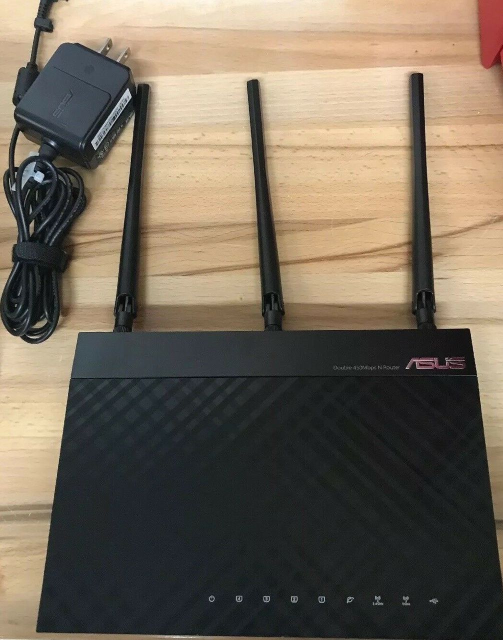 WiFi Router Asus RTN66R 450Mbps 800lei