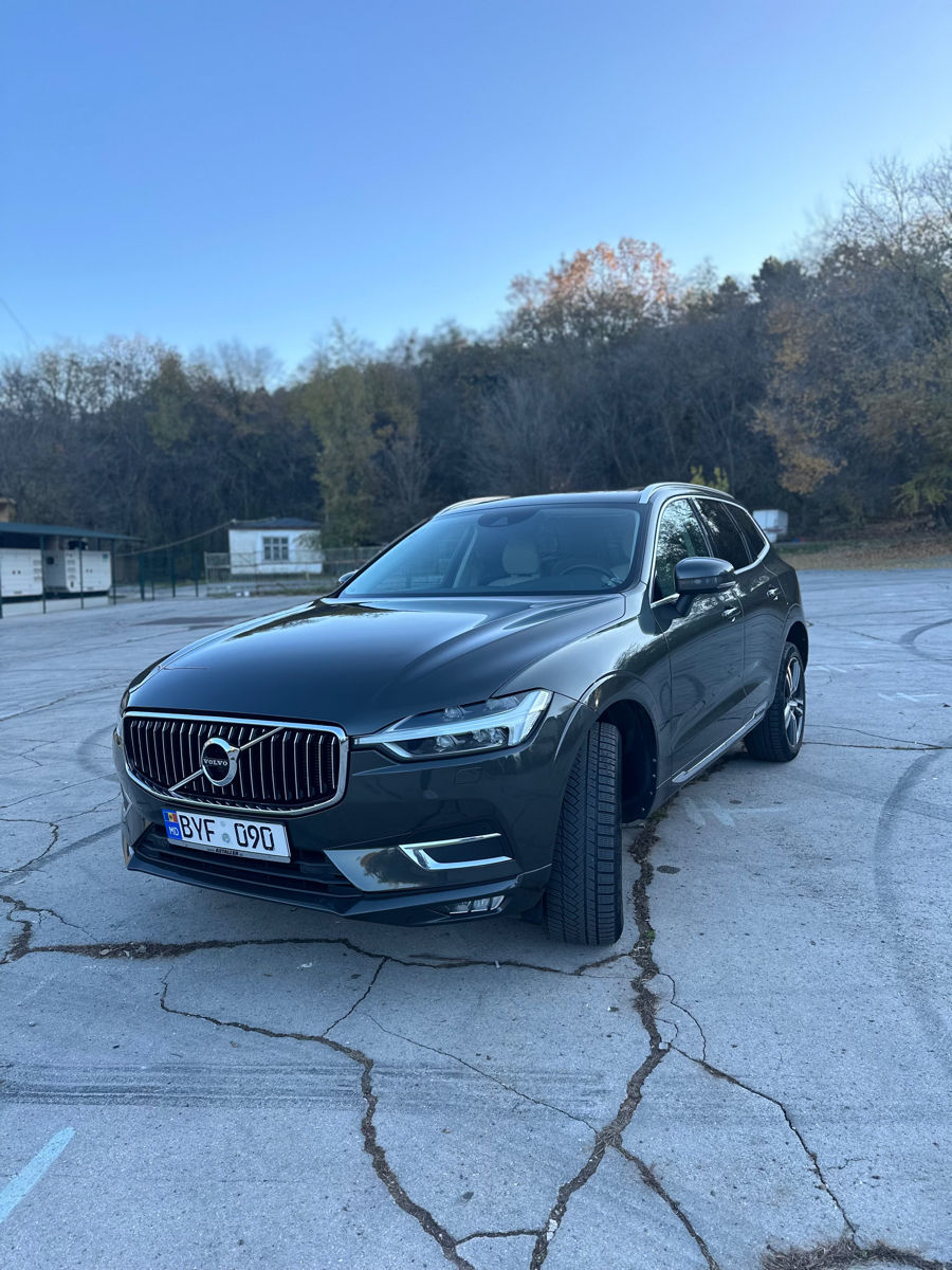 Volvo XC60 foto 1