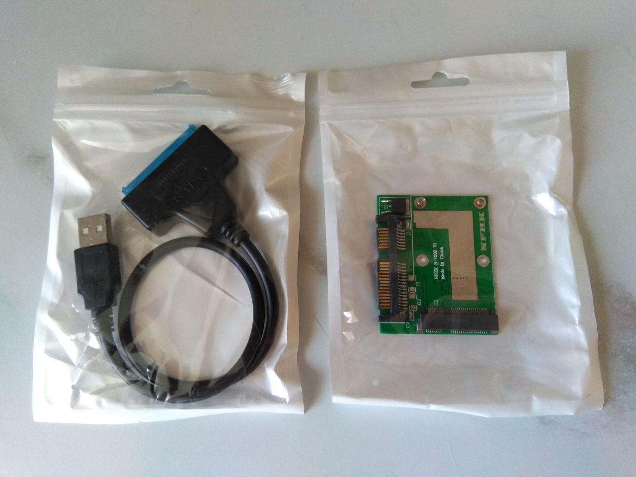 Adaptor mini-SATA la SATA, USB la SATA