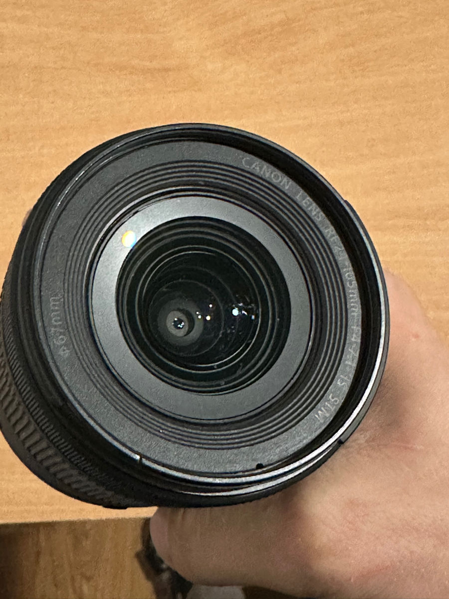 Canon RF 24-105mm f4-7.1 foto 1