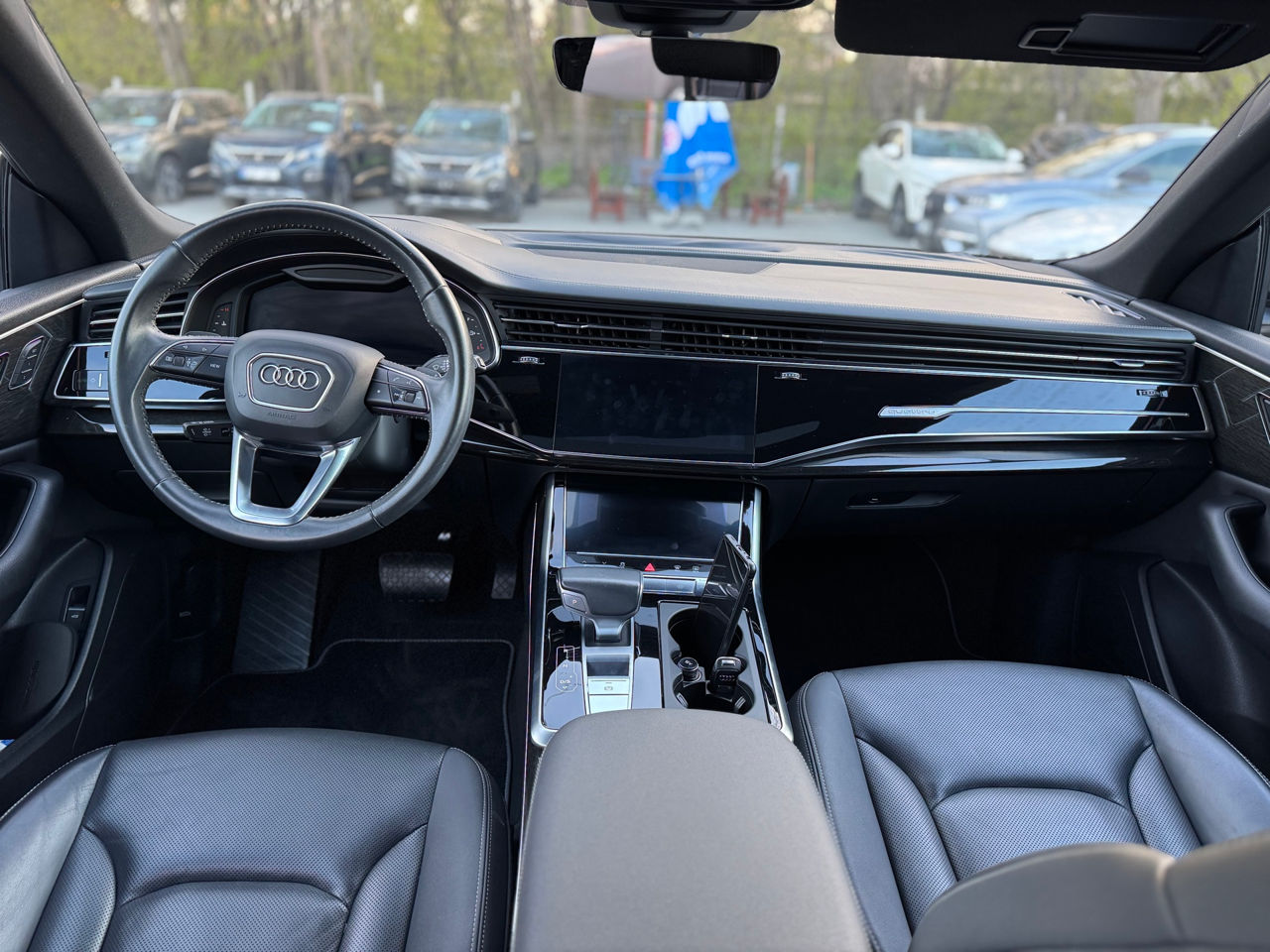 Audi Q8 foto 13