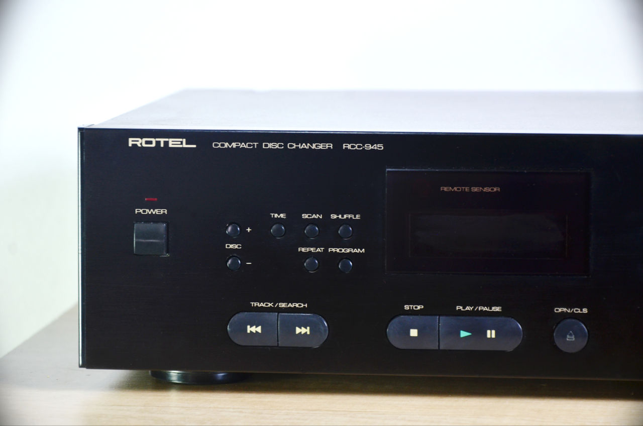 ROTEL CD 945 6 Disc Compact Disc Player фото 1