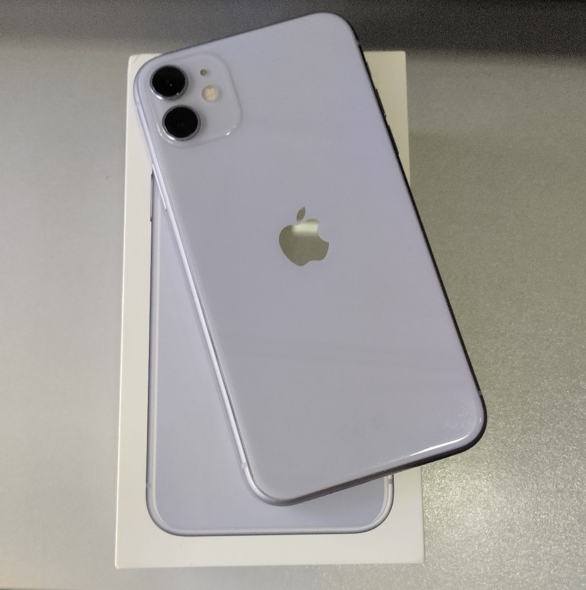 Apple iPhone 11 4/64Gb foto 0