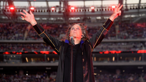 Ozzy Osbourne îşi încheie cariera live, renunţă la turnee extinse