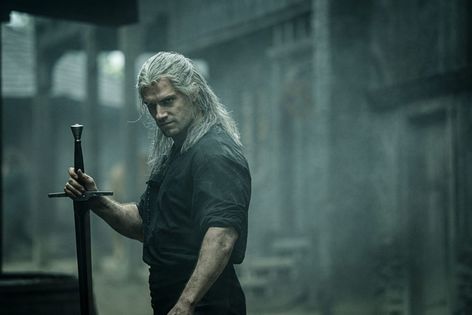 Сериал «Ведьмак» продлен на второй сезон