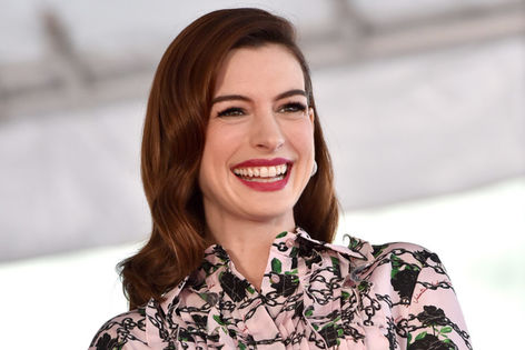 Actrița Anne Hathaway a devenit mămică pentru a doua oară