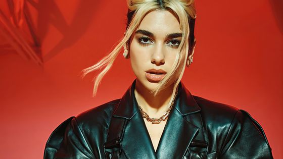 Dua Lipa, cel mai ascultat artist în 2020 în Marea Britanie