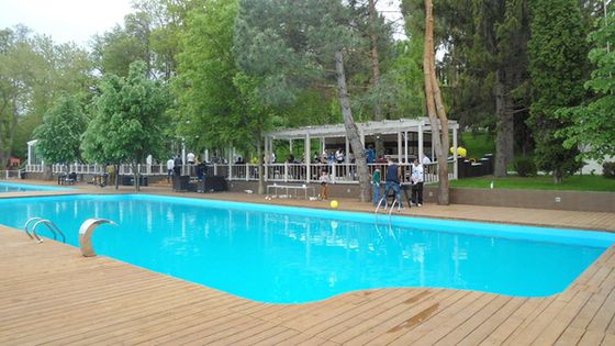 Unde să te răcorești în zilele fierbinți de vară: top piscine din Chișinău