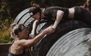 Glodiator Mud Race – преодолевай препятствия вместе с командой друзей