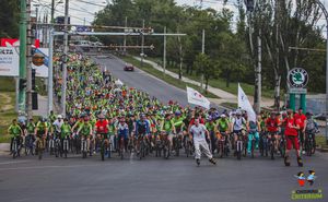 Дождь не пугает участников Chisinau Criterium