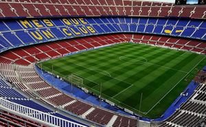 Barcelona schimbă denumirea stadionului Câmp Nou