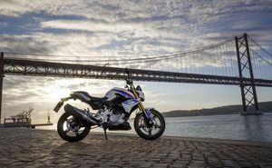 BMW lansează o motocicletă remarcabilă cu o putere de 34 de cai (Foto)