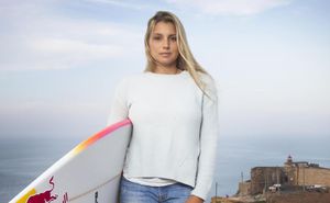 Maya Gabeira a stabilit un record mondial la surfing