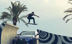 Lexus показал катание на настоящем летающем скейтборде (Видео)
