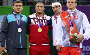 Молдавский борец завоевал серебро на чемпионате Европы