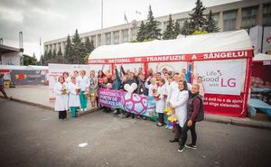 Акция “Передай пас добра” на Кишиневском марафоне