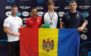 Лупашко выиграл серебро чемпионата мира по борьбе среди кадетов