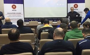 Cursuri pentru antrenorii de lupte din Moldova