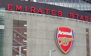 Acord pentru vânzarea lui Arsenal, care va fi deţinut de un american