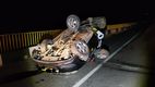 Accident pe traseul Chișinău-Bălți: Un taximetrist beat s-a răsturnat