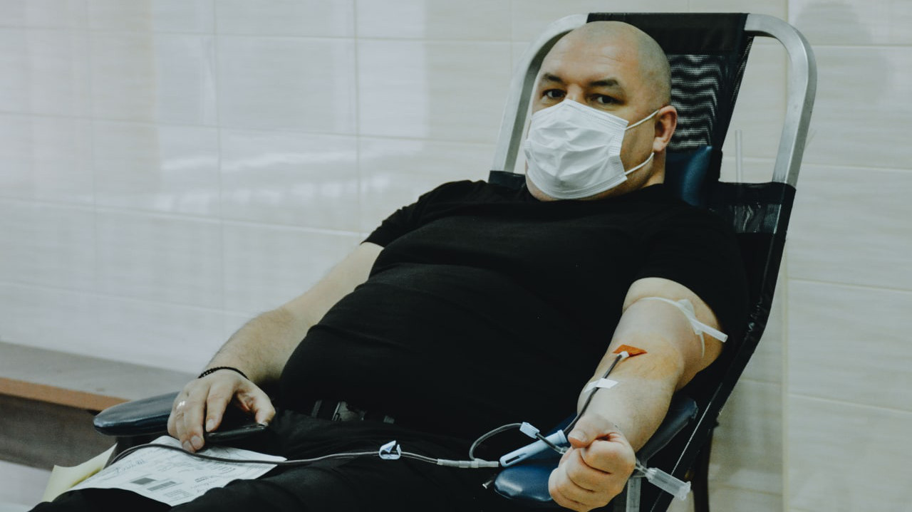 Peste 100 de carabinieri din Chișinău au donat sânge