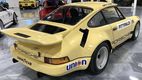 Un Porsche 911 care i-a aparținut lui Pablo Escobar este scos la vânzare