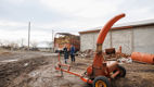 Brichetele pentru foc din Mihăileni se vând ca pâinea caldă