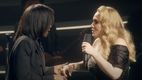 Adele a izbucnit în lacrimi pe scenă: Ce surpriză i s-a făcut