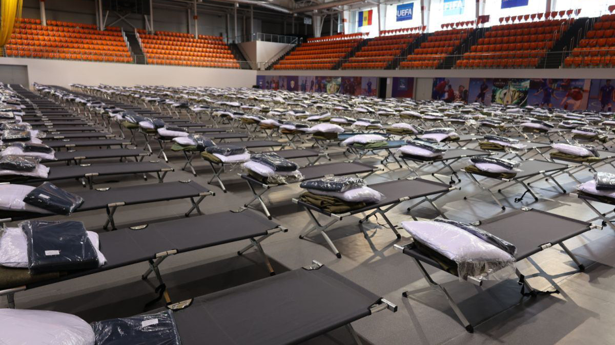 FMF cazează circa 500 de refugiați la Complexul Sportiv Futsal Arena