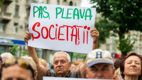 Șor și PCRM, flashmob la MAI: Cerem demisia ministrei Ana Revenco