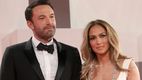 Jennifer Lopez şi Ben Affleck au atras toate privirile pe covorul roşu