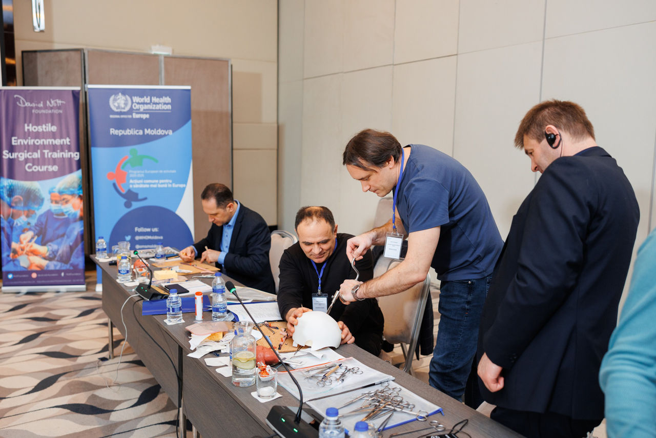 Chirurgi din R. Moldova, instruiți cum să acționeze în condiții ostile