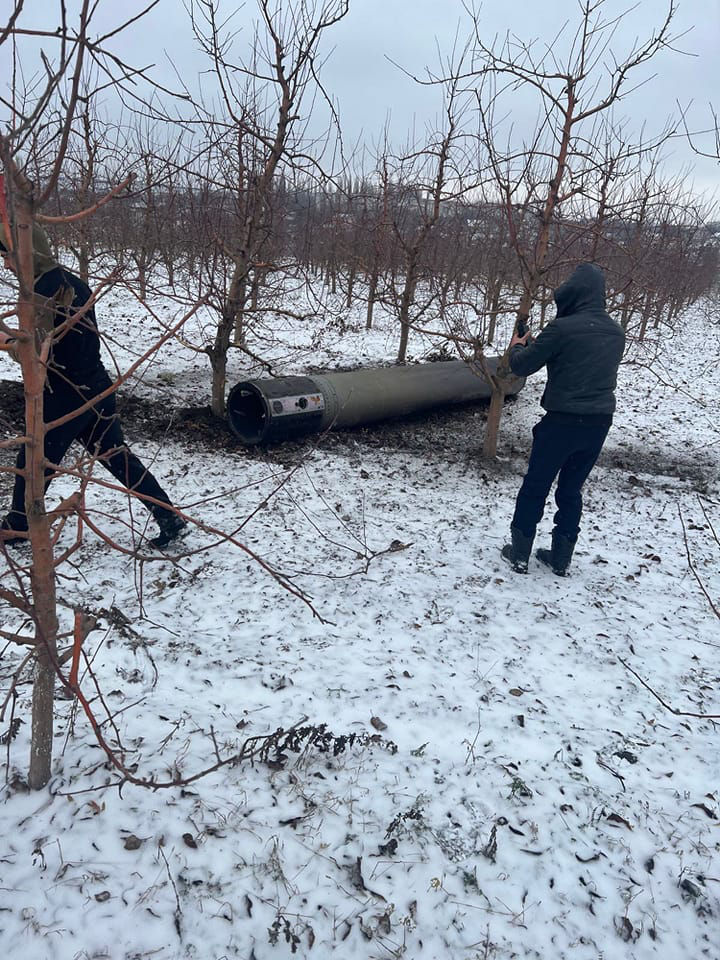 Alertă la Briceni: O rachetă, descoperită în apropierea orașului