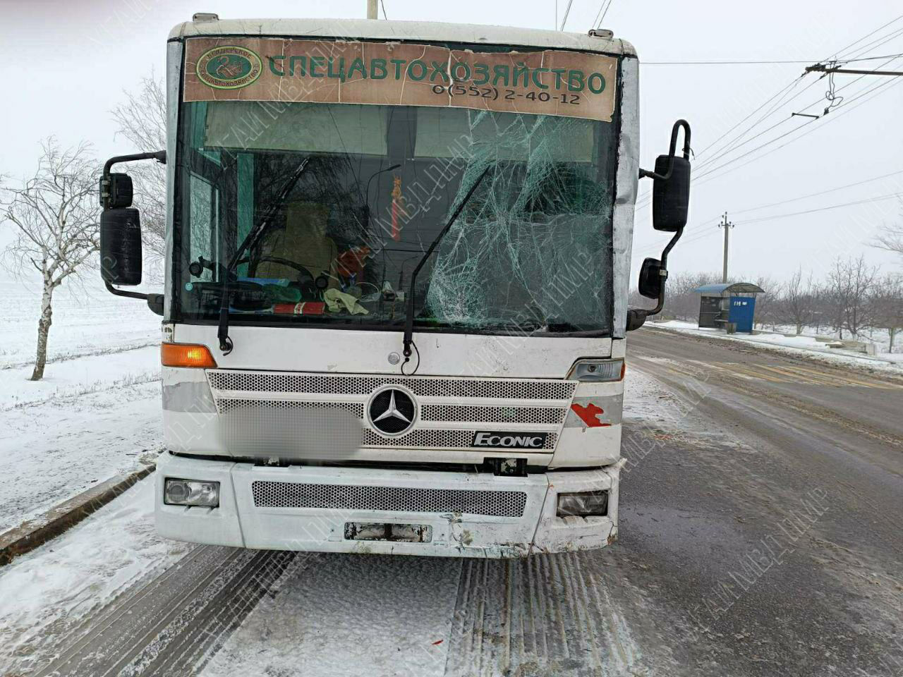 Accident pe o trecere de pietoni: Femeie, lovită de un camion