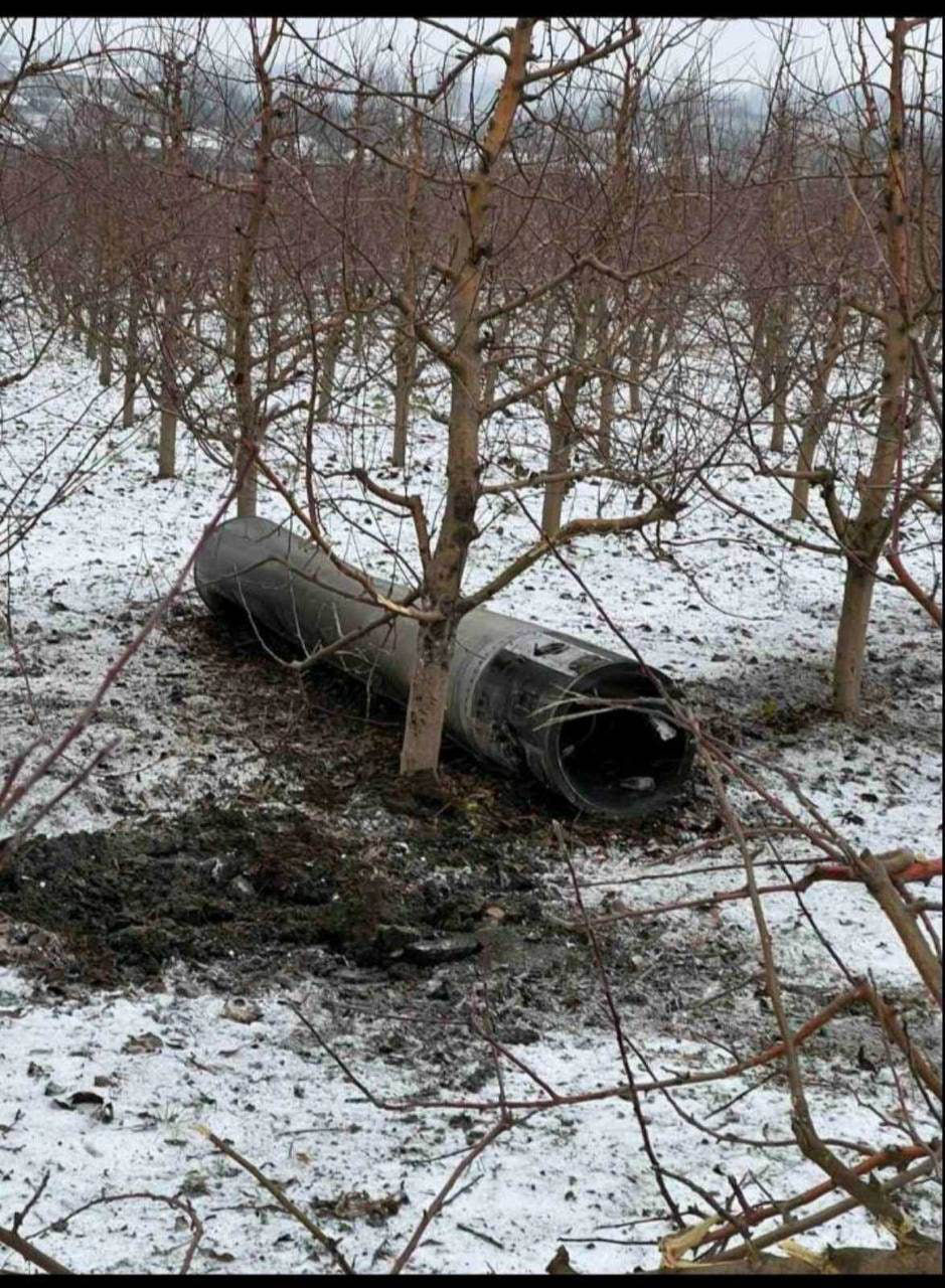Alertă la Briceni: O rachetă, descoperită în apropierea orașului