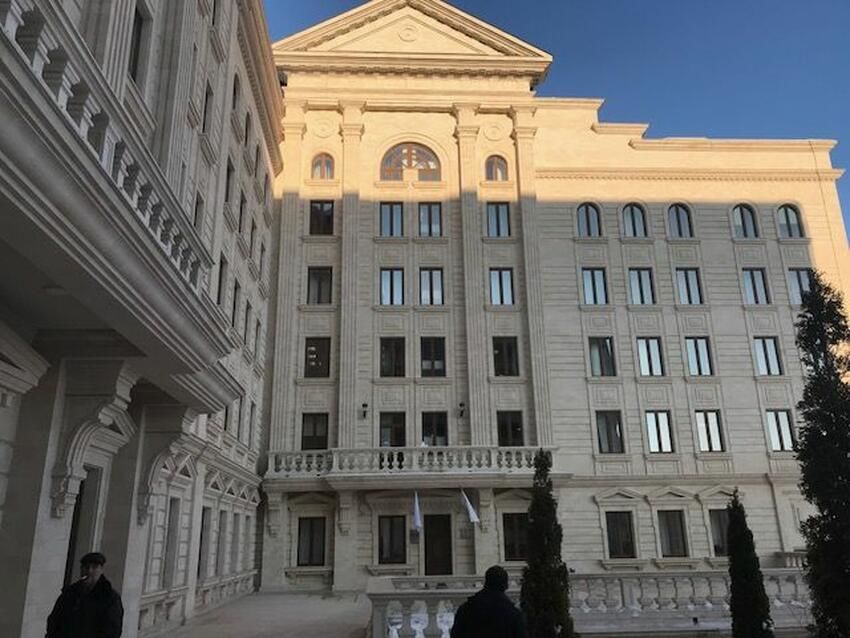 O clădire a familiei Stati, scoasă la vânzare din contul datoriilor