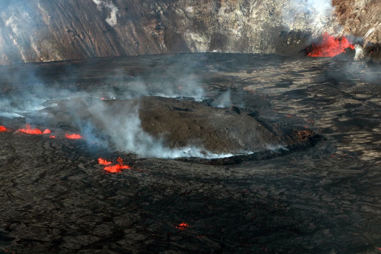 Hawaii: Unul dintre cei mai activi vulcani din lume este gata să erupă