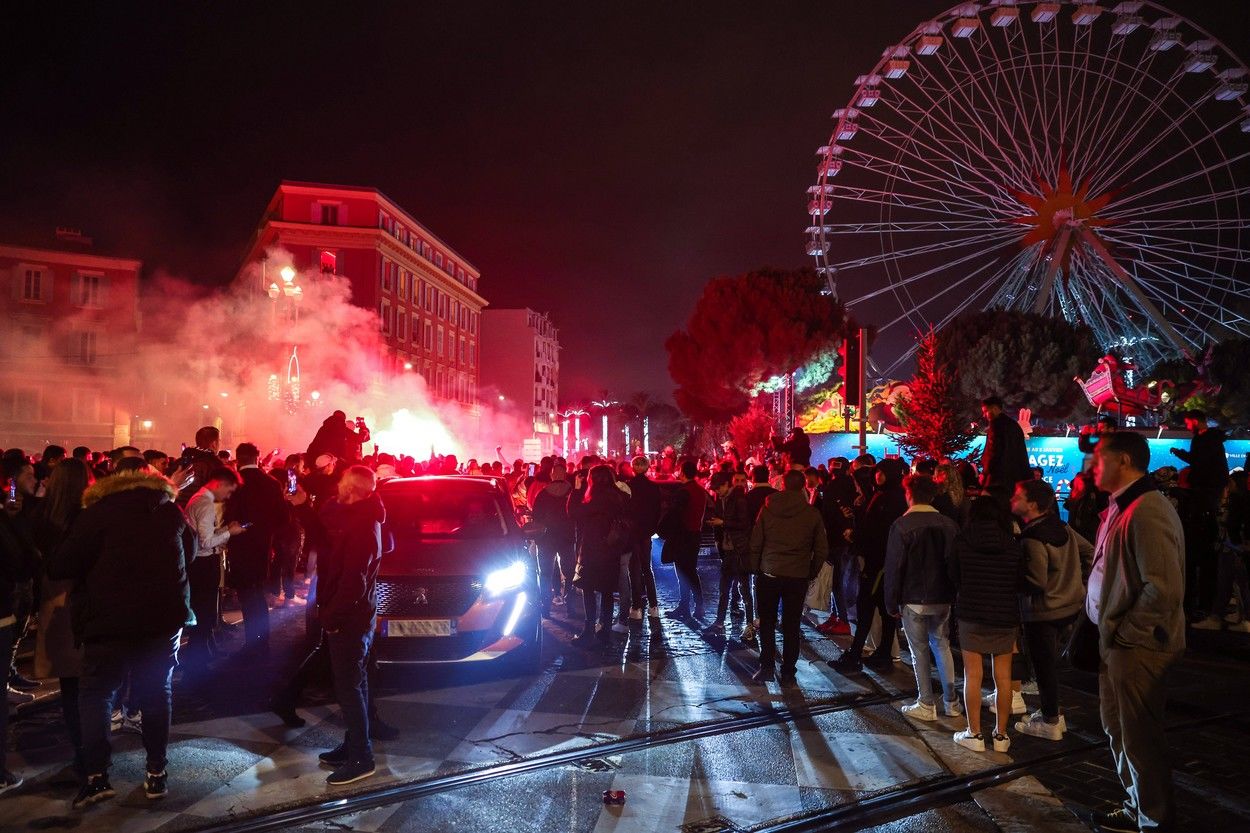 Revelion 2022 în Franța: Aproape 900 de mașini au fost incendiate