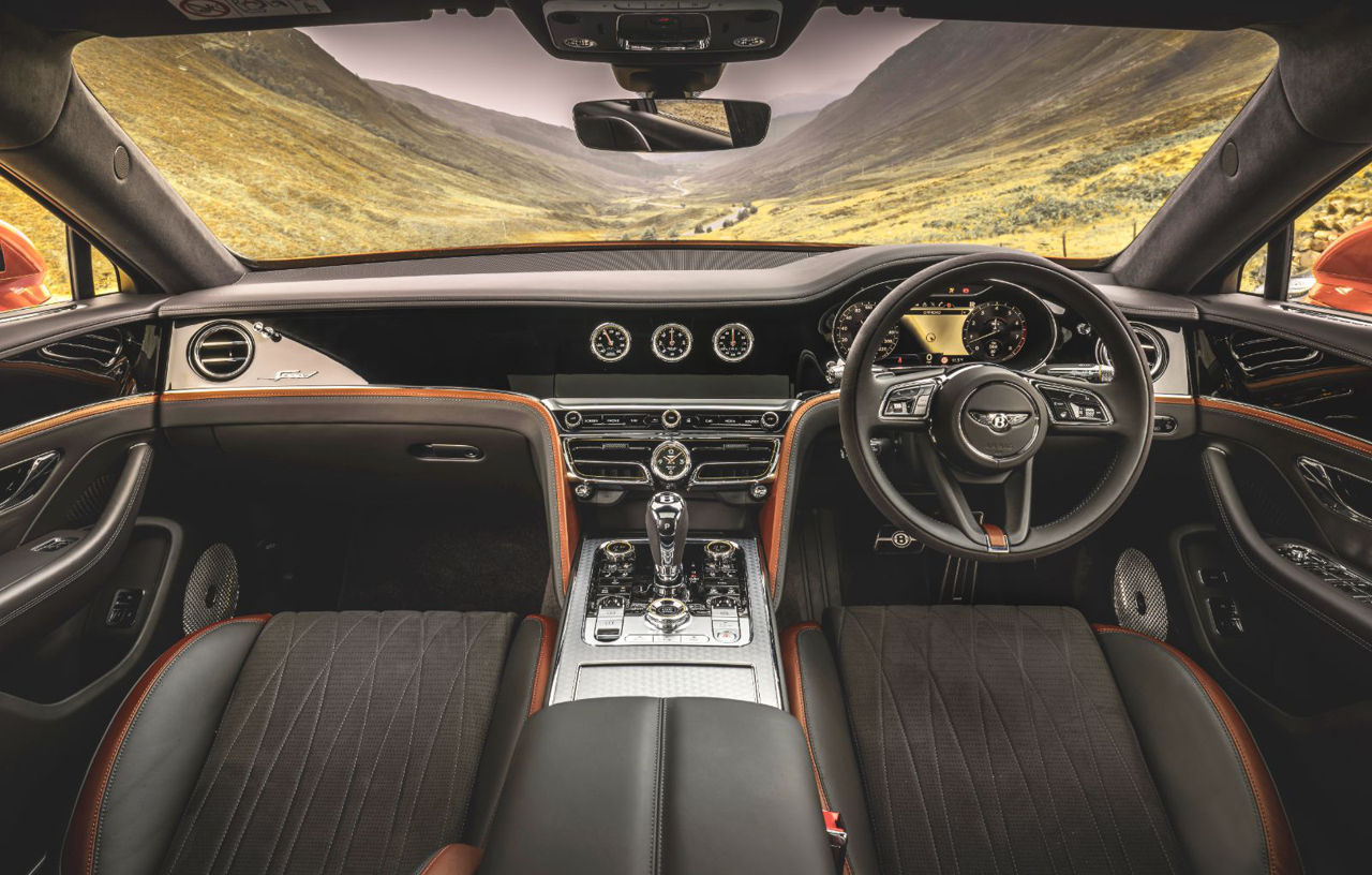 Bentley prezintă noul Flying Spur Speed: Motor W12 cu 635 de cai putere
