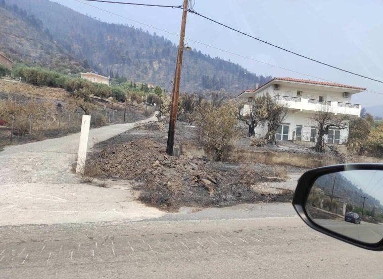 Pompierii moldoveni detașați în Grecia și-au început misiunea