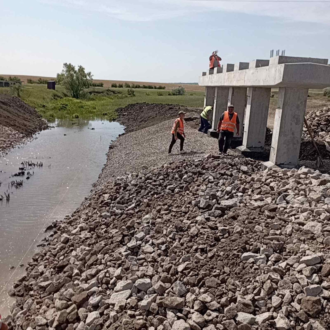 La ce etapă se află reconstrucția unui pod peste râul Răut. Datele ASD